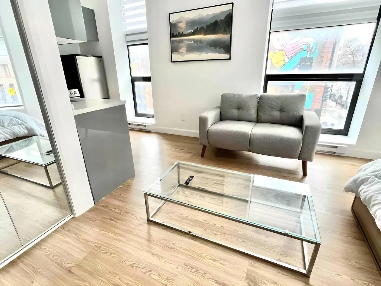 Apartment Urban Studio On Bishop Hot Spot Dtown Mtl Zz6 Montreal Canada