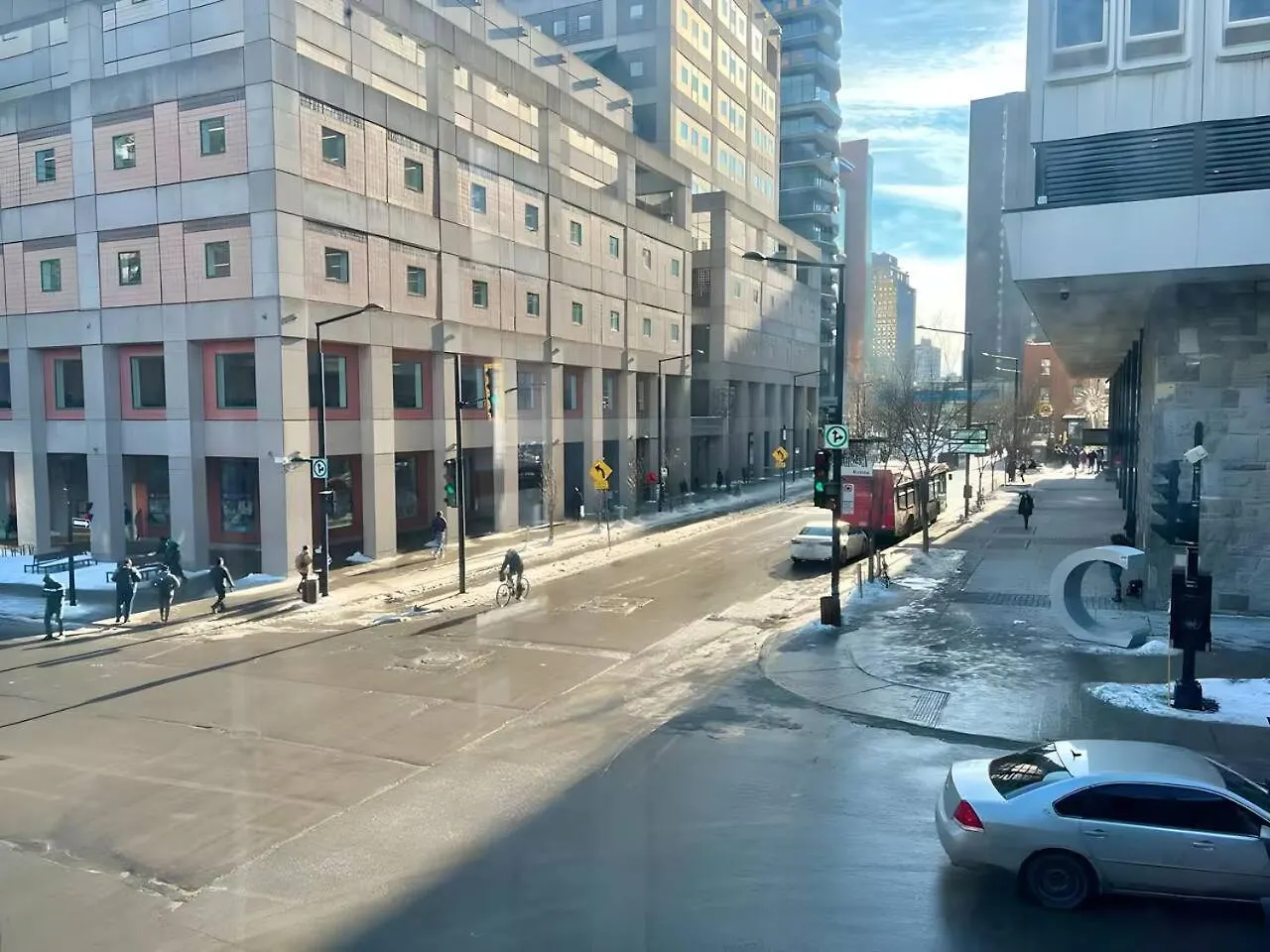 Urban Studio On Bishop Hot Spot Dtown Mtl Zz6 Montreal Apartment